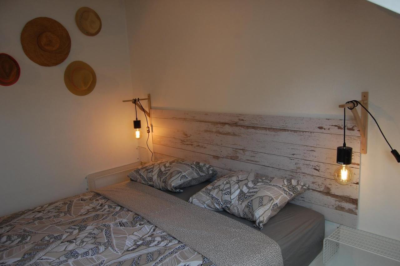 Appartement Fleurs des champs Rochefort Extérieur photo
